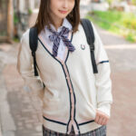 「アンッ！奥まで当たって気持ちいい…」先っちょだけ…のつもりが極太ディルドに性欲を刺激され思わず膣奥までズボっと挿入！