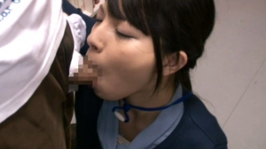 美少女が図書館で男に襲われる！恐怖と静かな環境の二つで声も出せないまま逝かされる！トイレに連れ込まれ本格レイプまで！