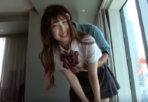 最高に可愛い素人女子高生が淫らにイキまくる！発育真っ只中の美乳は乳首の色も最高にH！上目づかいで一生懸命フェラ！！