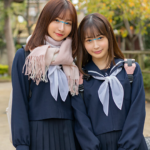 東京に旅行へやってきた素人美少女女子校生が生チンポの快楽を叩き込まれる！デカチンに大興奮し生中出しも拒めずイキまくる！