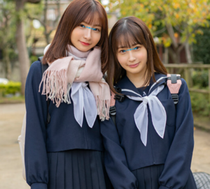 東京に旅行へやってきた素人美少女女子校生が生チンポの快楽を叩き込まれる！デカチンに大興奮し生中出しも拒めずイキまくる！