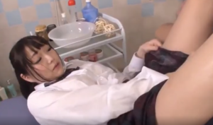 巨乳の美少女女子校生が洗体リフレで初バイト研修！店長からの過激すぎる研修で無理やり生ハメセックスまでさせられてしまう…