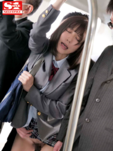 《巨乳JKx電車痴漢》痴漢の刺激に興奮し、帰ってオナニーww「続きがしたいです...」変態男にまさかのお願い！